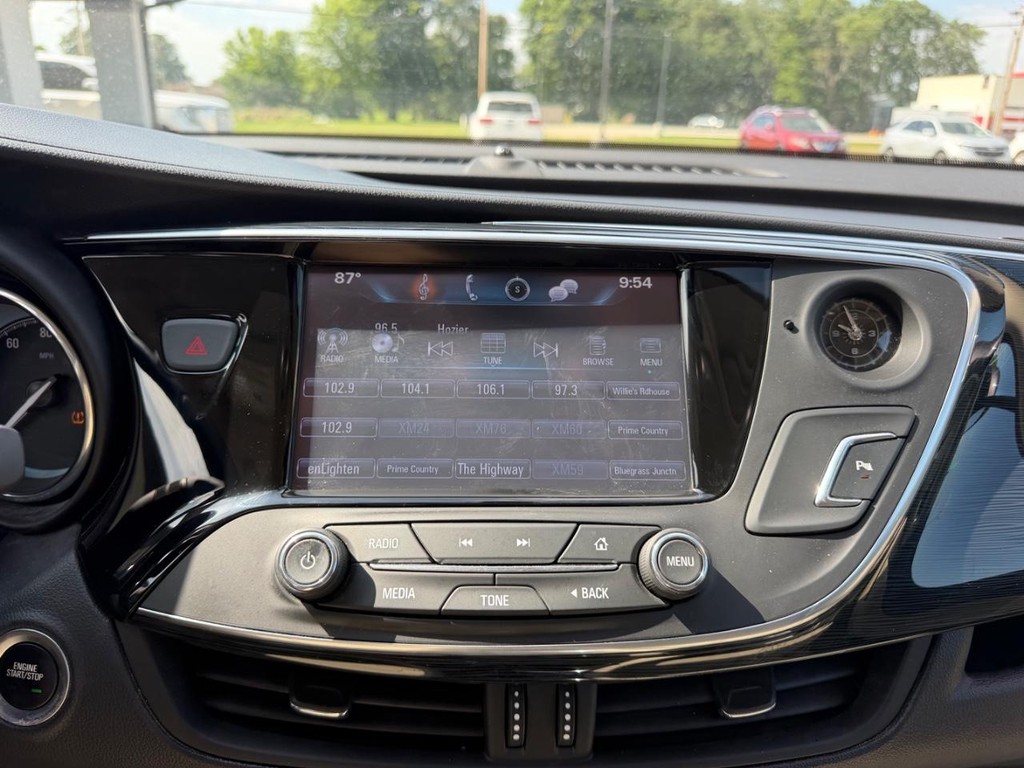 Buick Envision Vehicle Full-screen Gallery Image 14