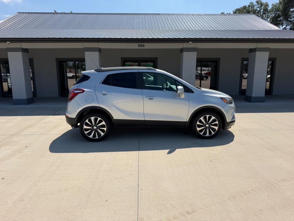 Buick Encore Vehicle Full-screen Gallery Image 2