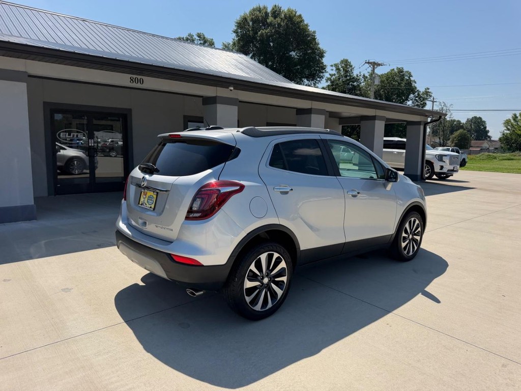 Buick Encore Vehicle Full-screen Gallery Image 3