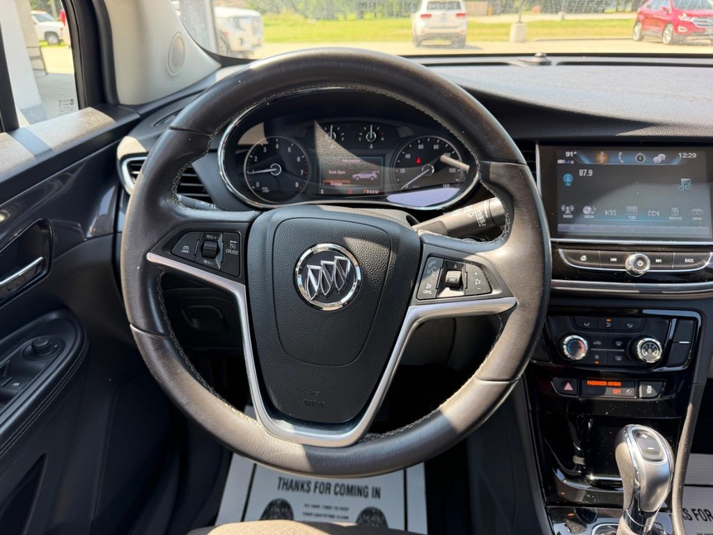 Buick Encore Vehicle Full-screen Gallery Image 9