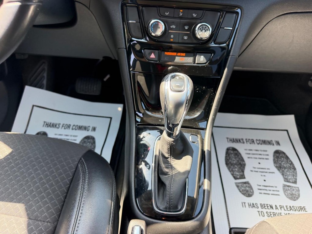 Buick Encore Vehicle Full-screen Gallery Image 14