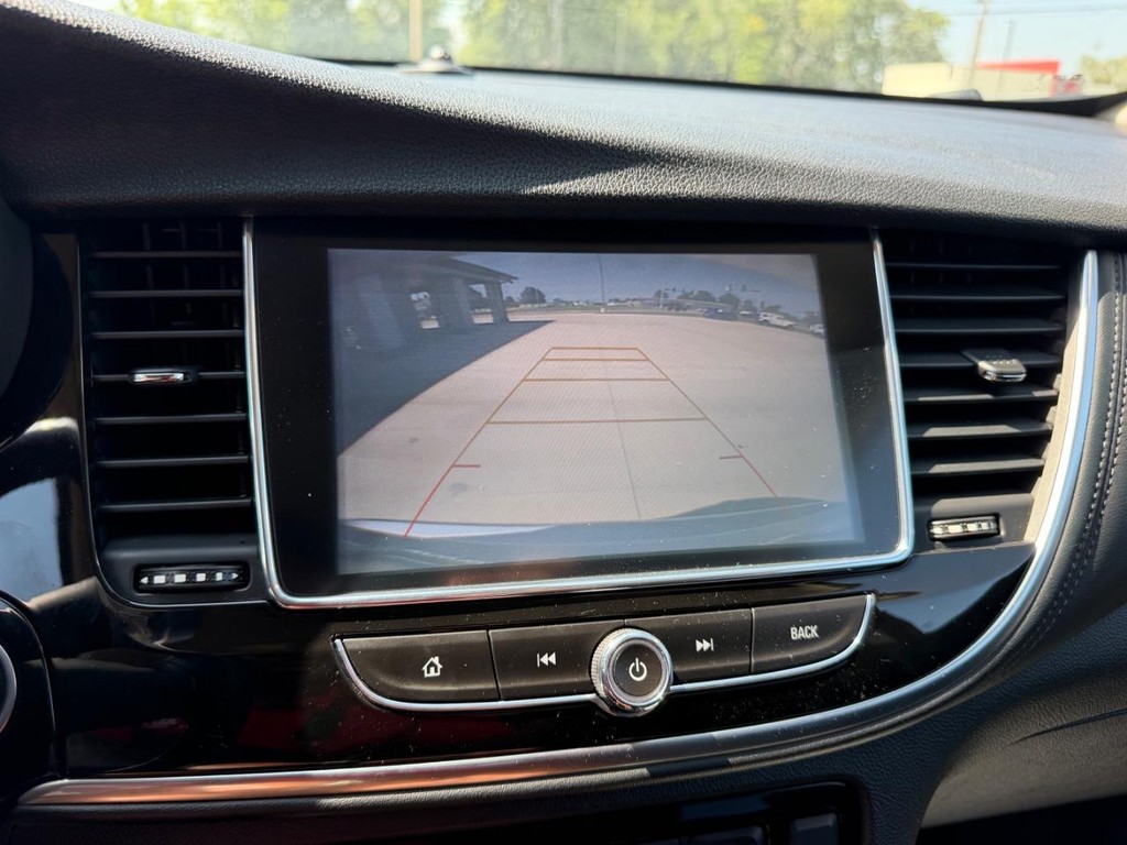 Buick Encore Vehicle Full-screen Gallery Image 19