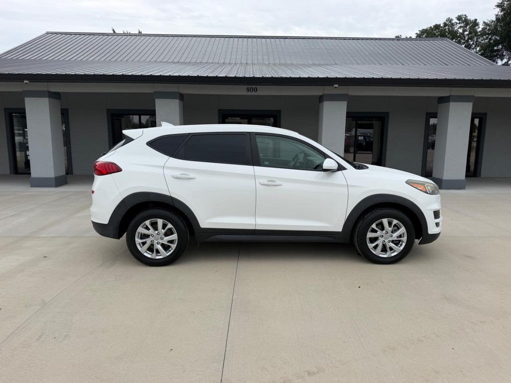Hyundai Tucson Vehicle Full-screen Gallery Image 02