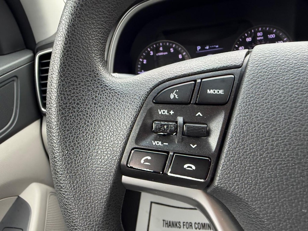 Hyundai Tucson Vehicle Full-screen Gallery Image 10