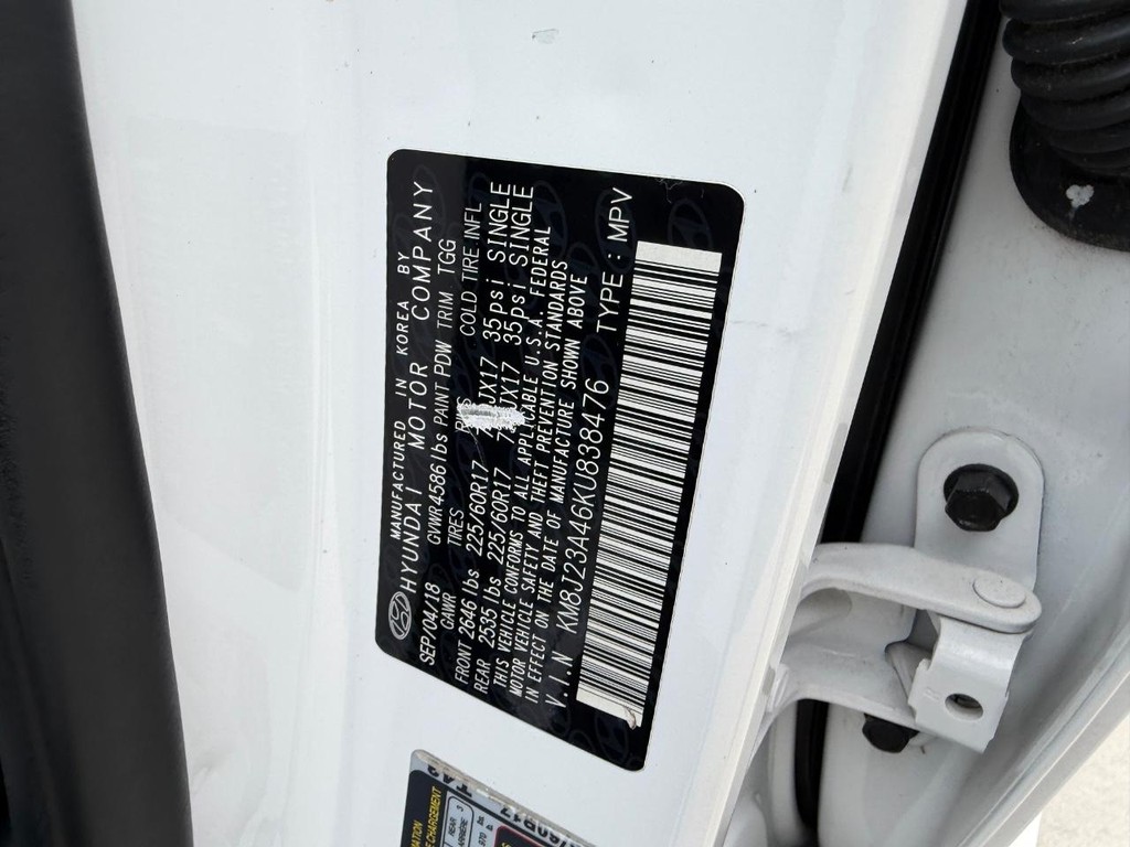 Hyundai Tucson Vehicle Full-screen Gallery Image 20