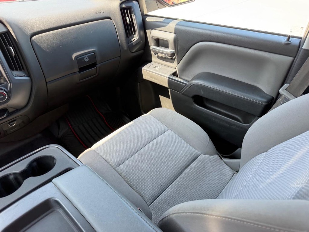 Chevrolet Silverado 1500 Vehicle Full-screen Gallery Image 13