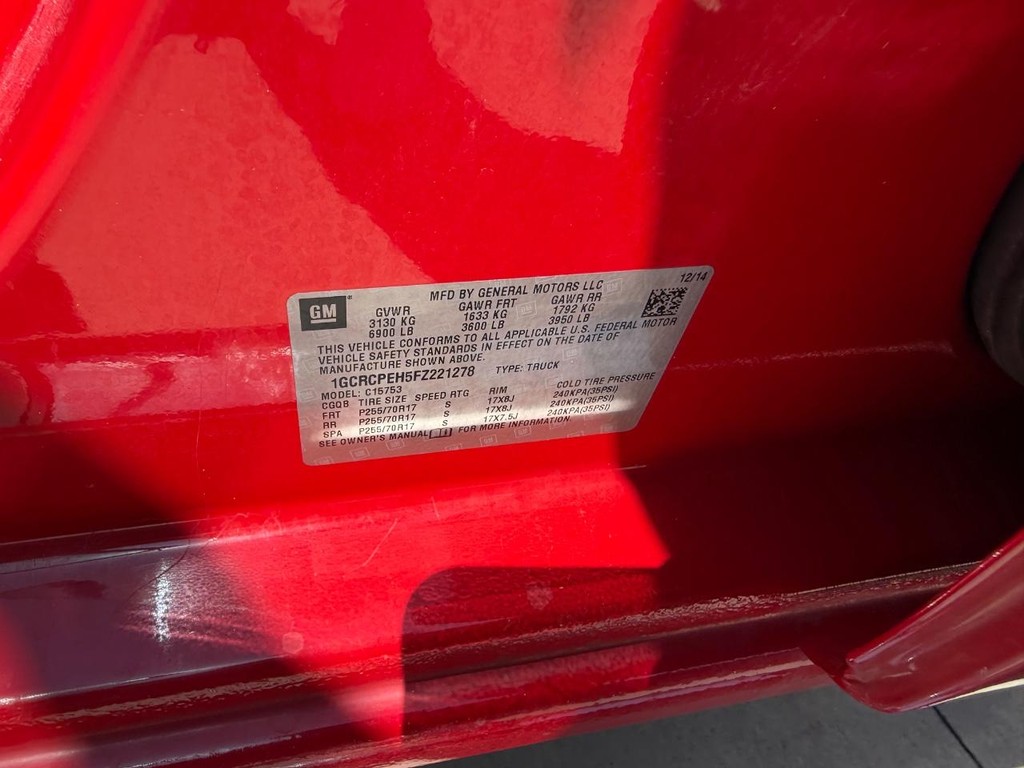 Chevrolet Silverado 1500 Vehicle Full-screen Gallery Image 18