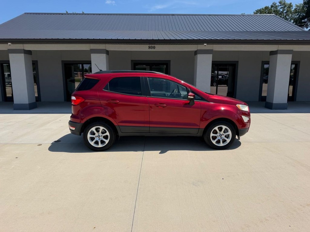 Ford EcoSport Vehicle Full-screen Gallery Image 2