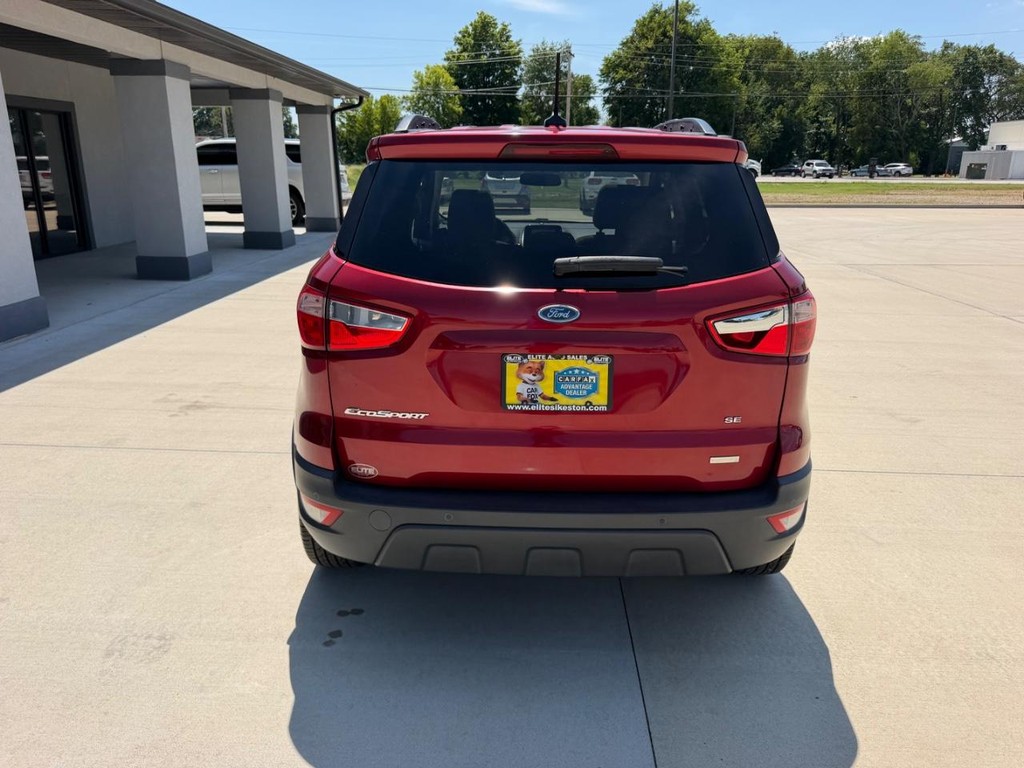 Ford EcoSport Vehicle Full-screen Gallery Image 4