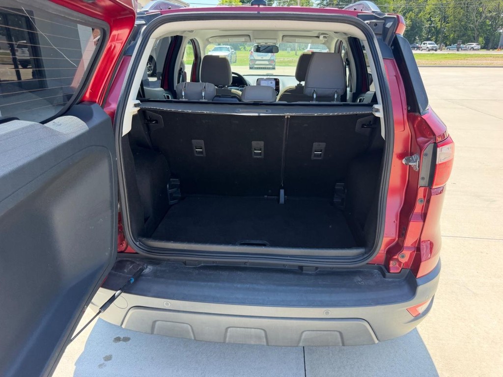 Ford EcoSport Vehicle Full-screen Gallery Image 5