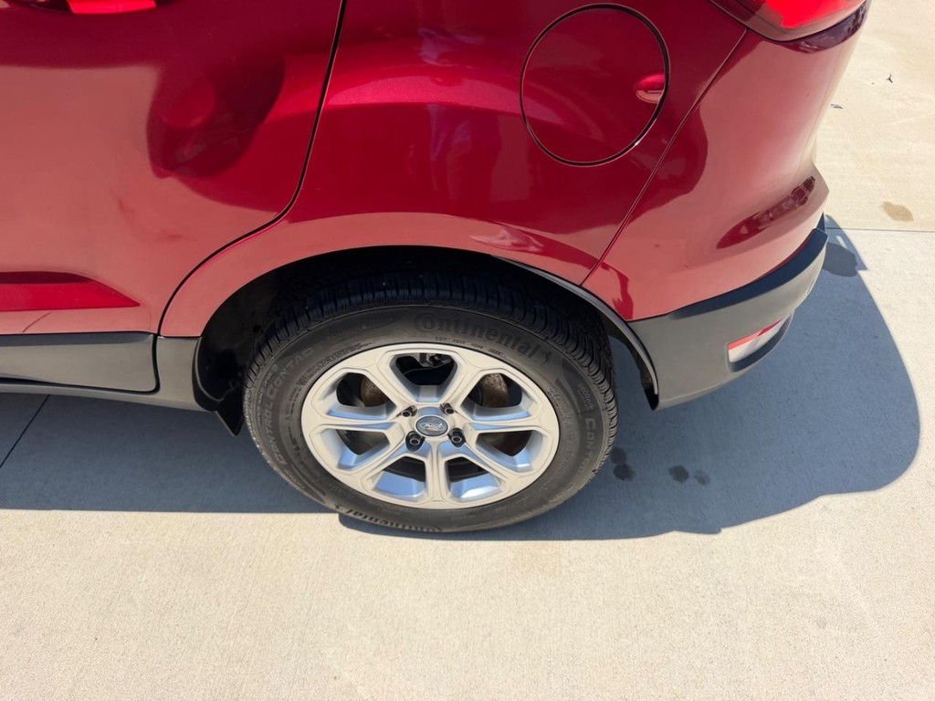 Ford EcoSport Vehicle Full-screen Gallery Image 6