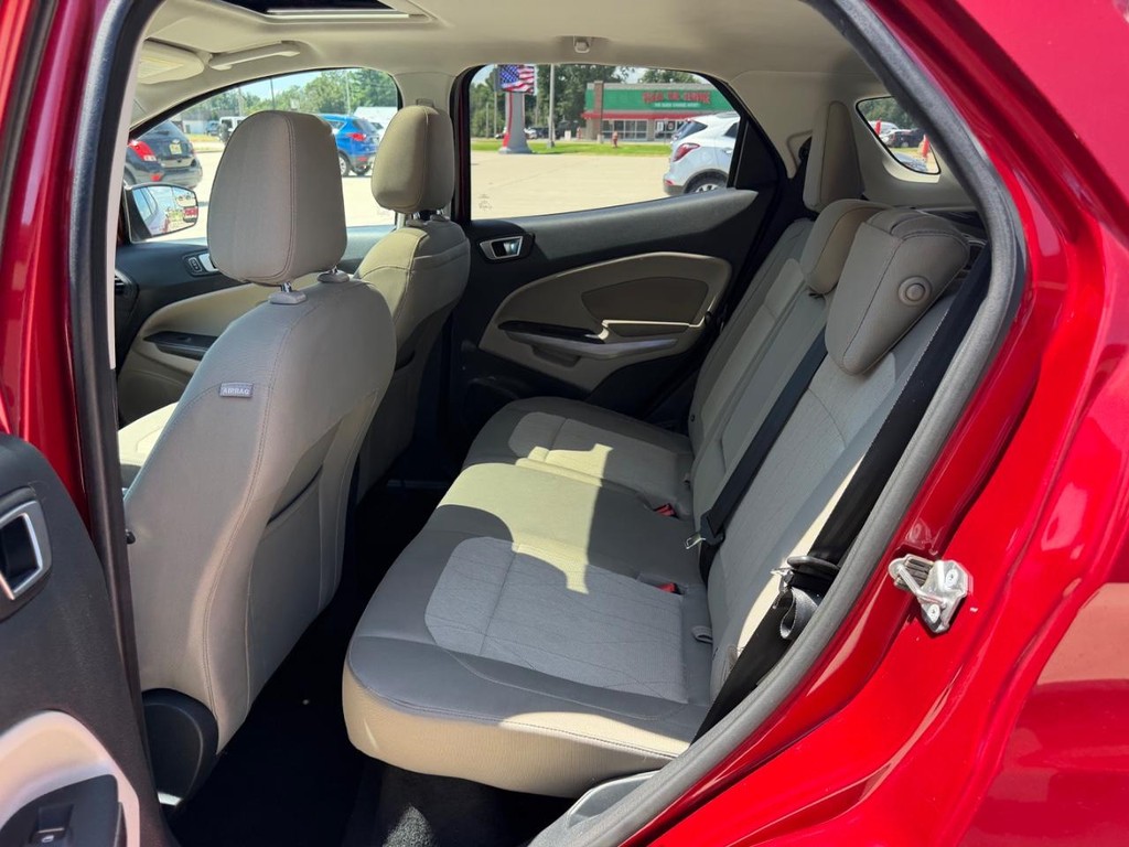 Ford EcoSport Vehicle Full-screen Gallery Image 7