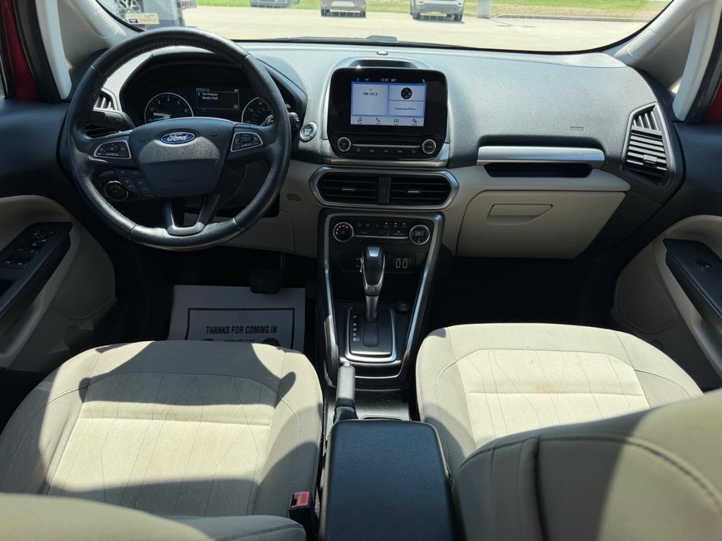 Ford EcoSport Vehicle Full-screen Gallery Image 9