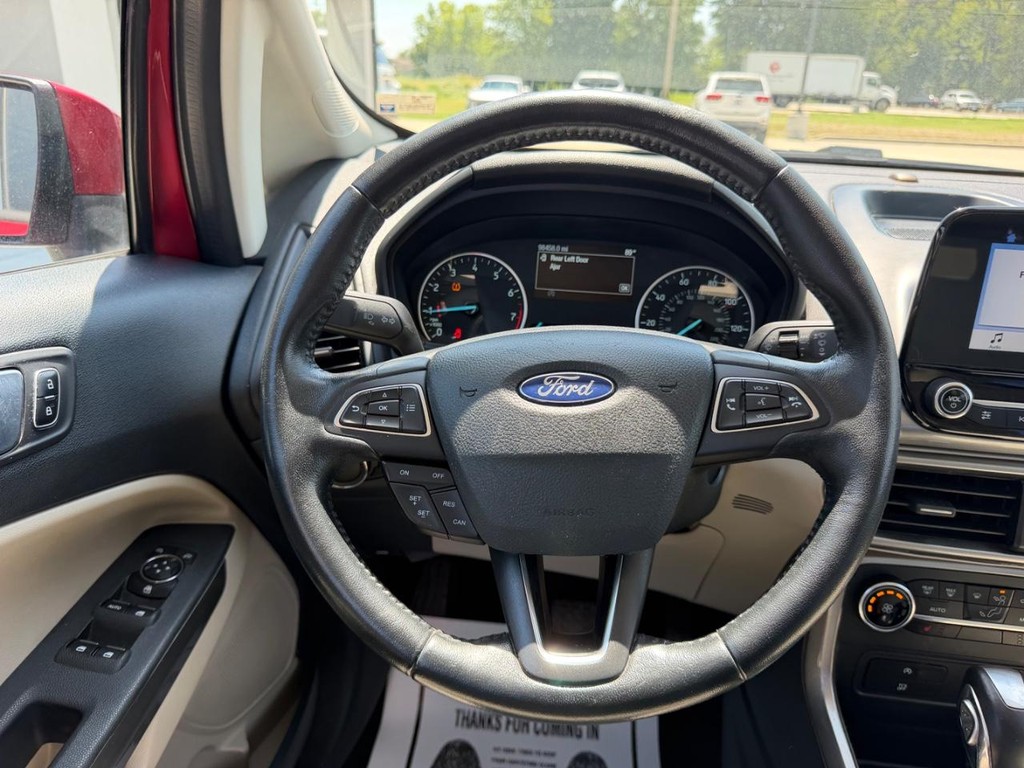 Ford EcoSport Vehicle Full-screen Gallery Image 10