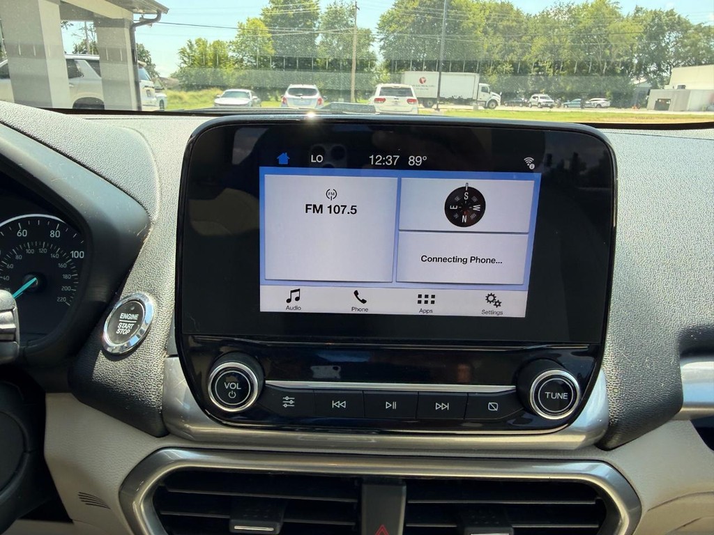 Ford EcoSport Vehicle Full-screen Gallery Image 13