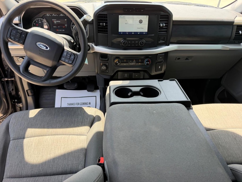 Ford F-150 Vehicle Full-screen Gallery Image 8