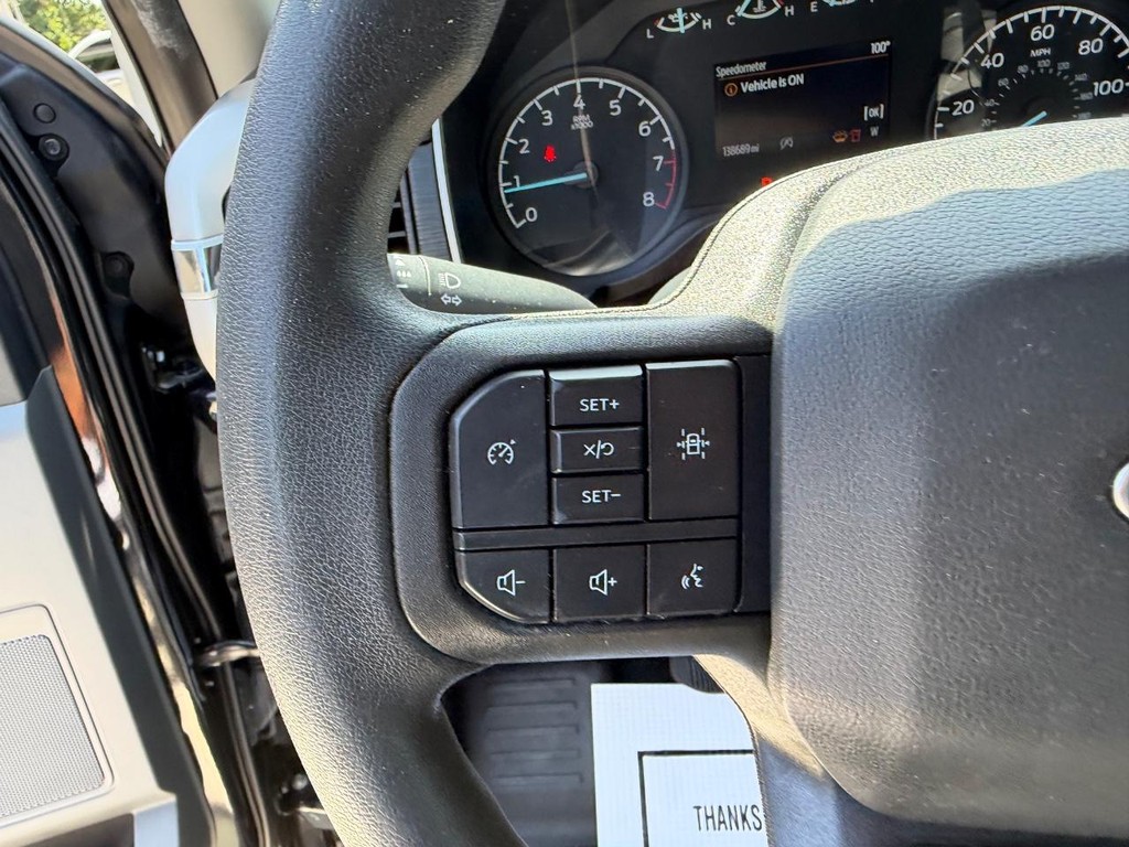 Ford F-150 Vehicle Full-screen Gallery Image 10