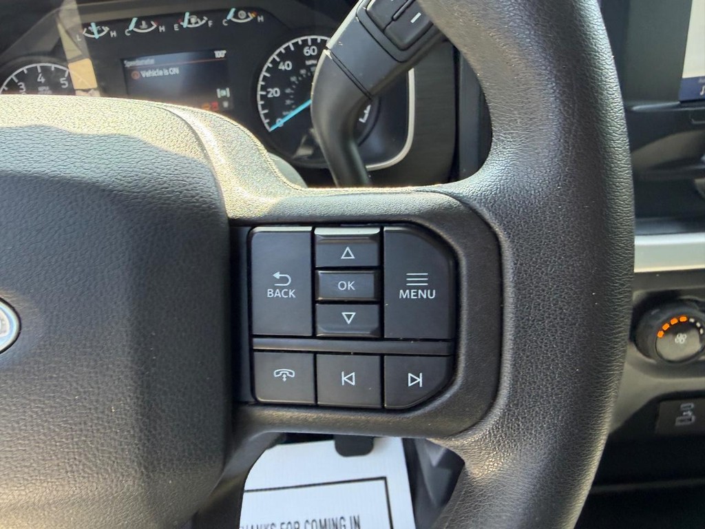 Ford F-150 Vehicle Full-screen Gallery Image 11