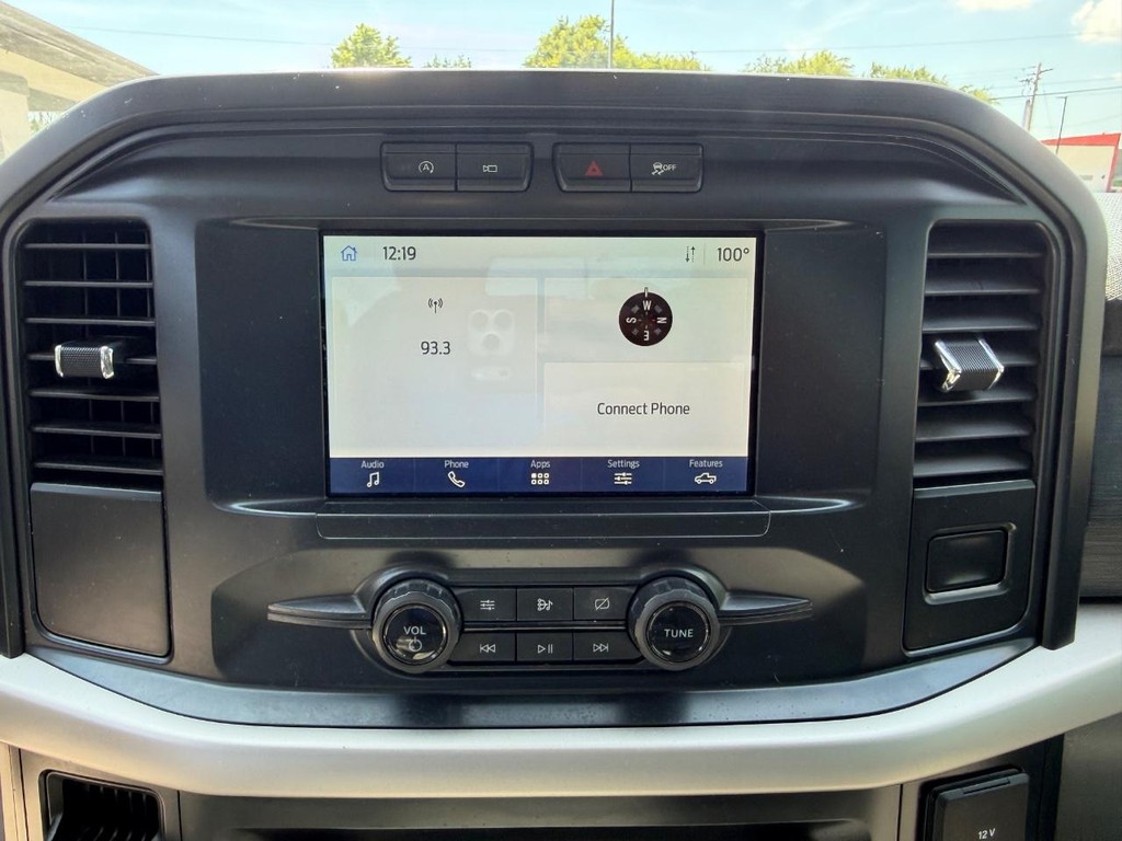 Ford F-150 Vehicle Full-screen Gallery Image 12