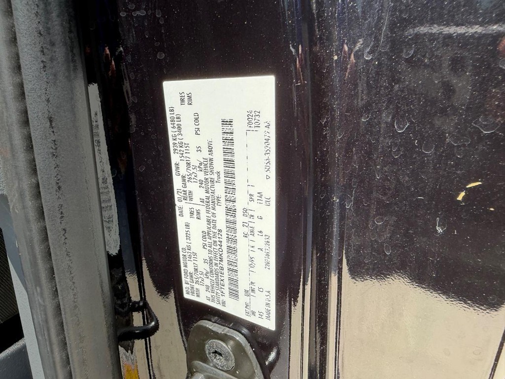 Ford F-150 Vehicle Full-screen Gallery Image 19