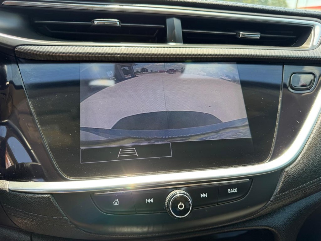 Buick Encore GX Vehicle Full-screen Gallery Image 19