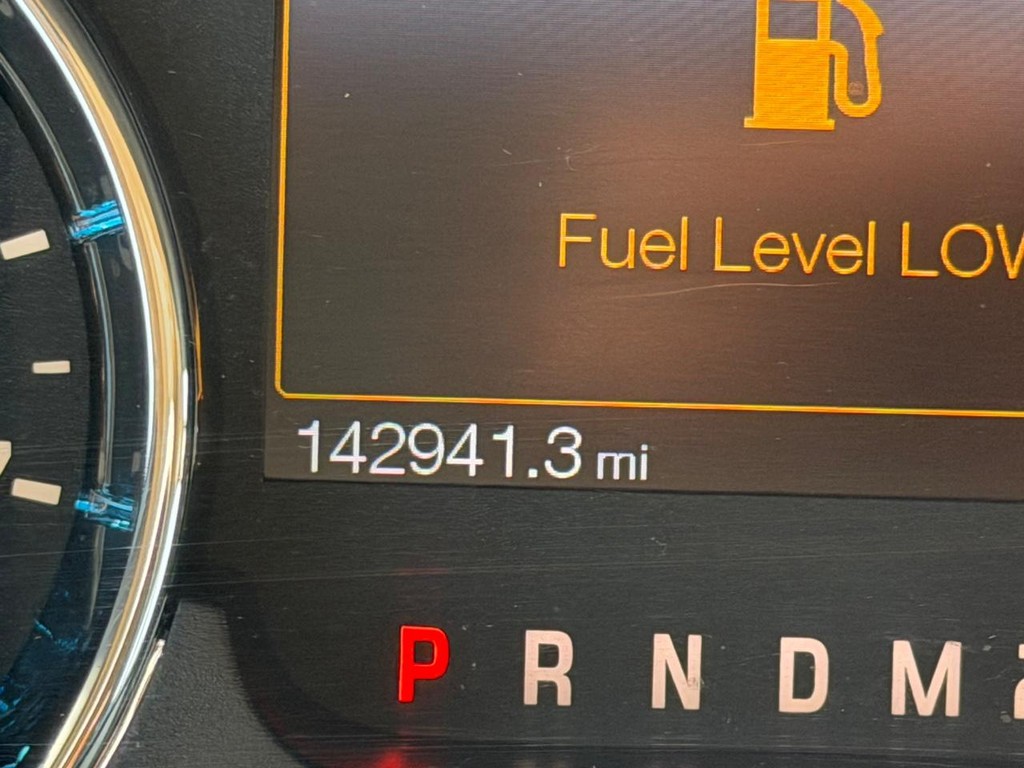 Ford F-150 Vehicle Full-screen Gallery Image 17