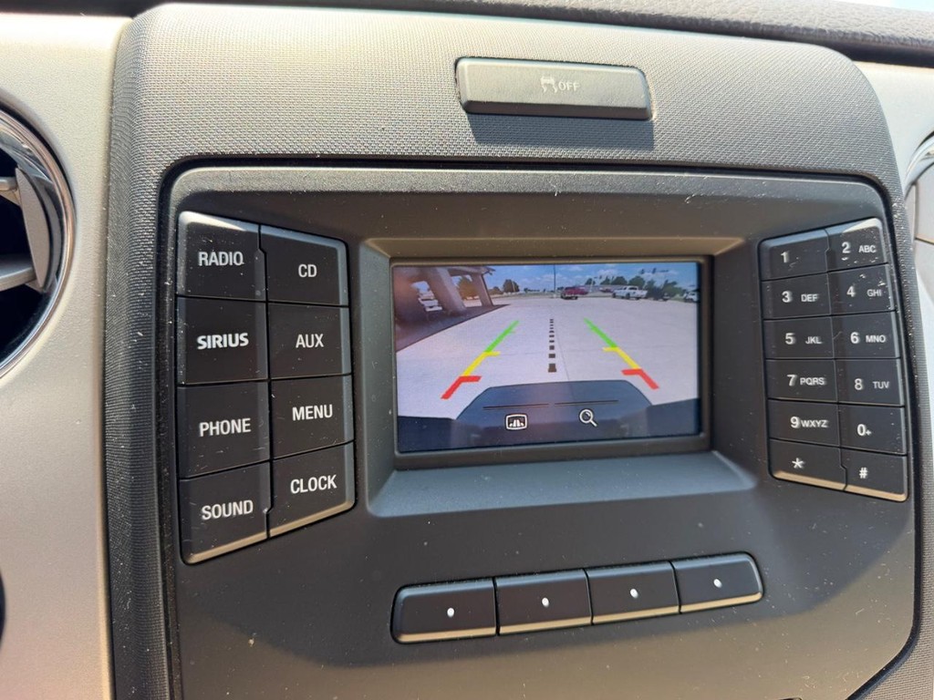 Ford F-150 Vehicle Full-screen Gallery Image 18