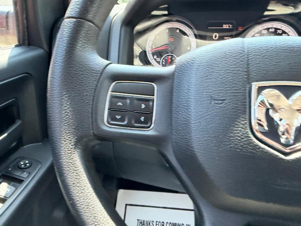 Ram 1500 Vehicle Full-screen Gallery Image 10
