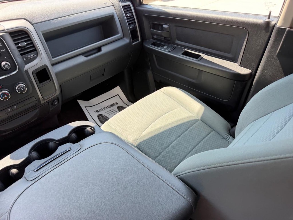 Ram 1500 Vehicle Full-screen Gallery Image 15