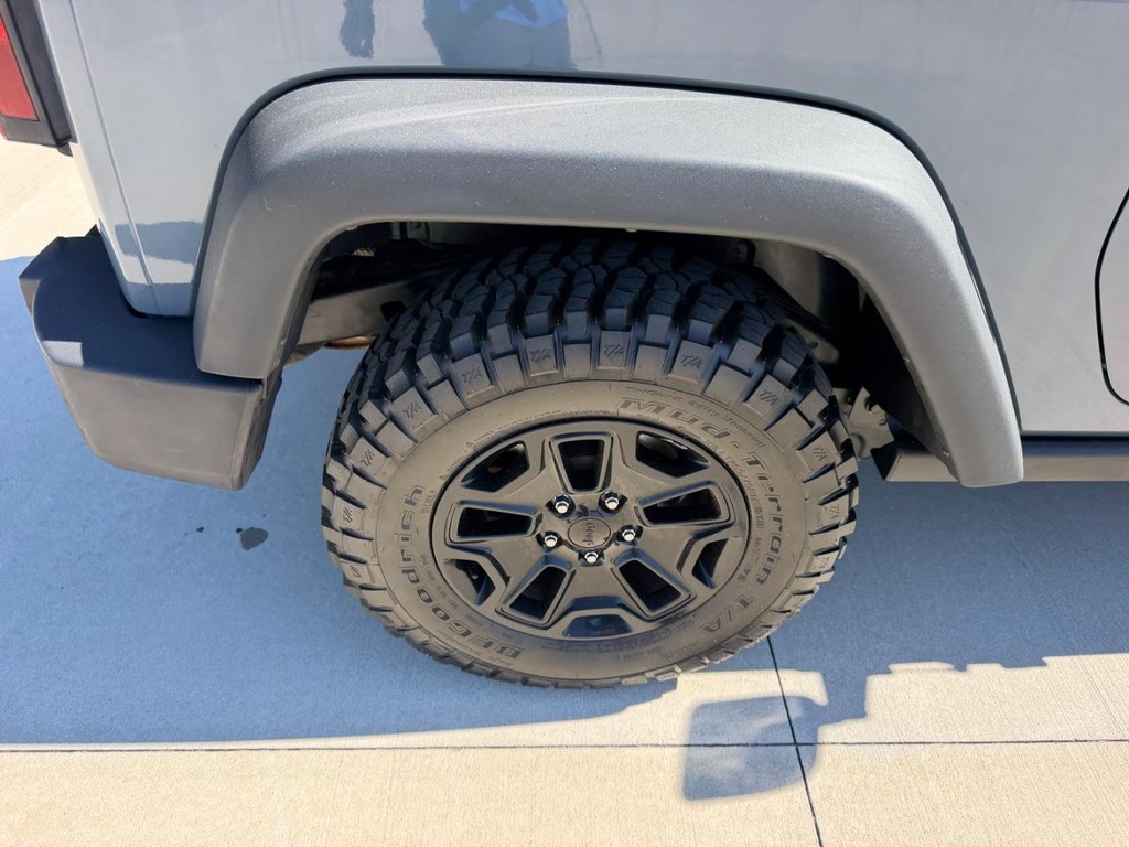 Jeep Wrangler Vehicle Full-screen Gallery Image 5
