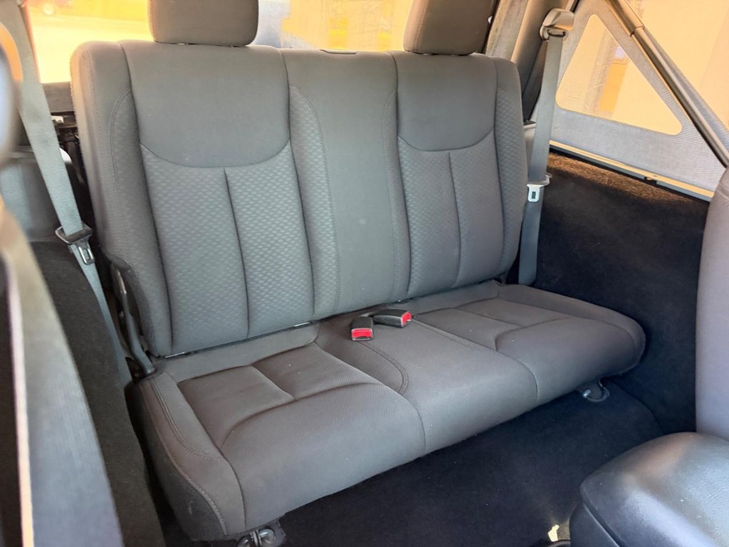 Jeep Wrangler Vehicle Full-screen Gallery Image 6