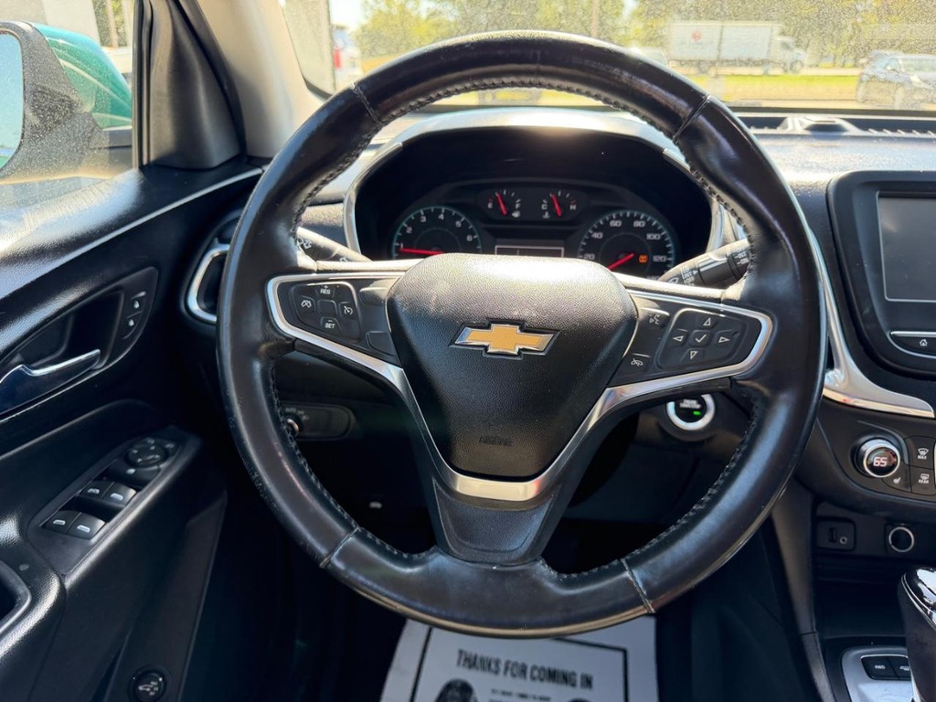 Chevrolet Equinox Vehicle Full-screen Gallery Image 10