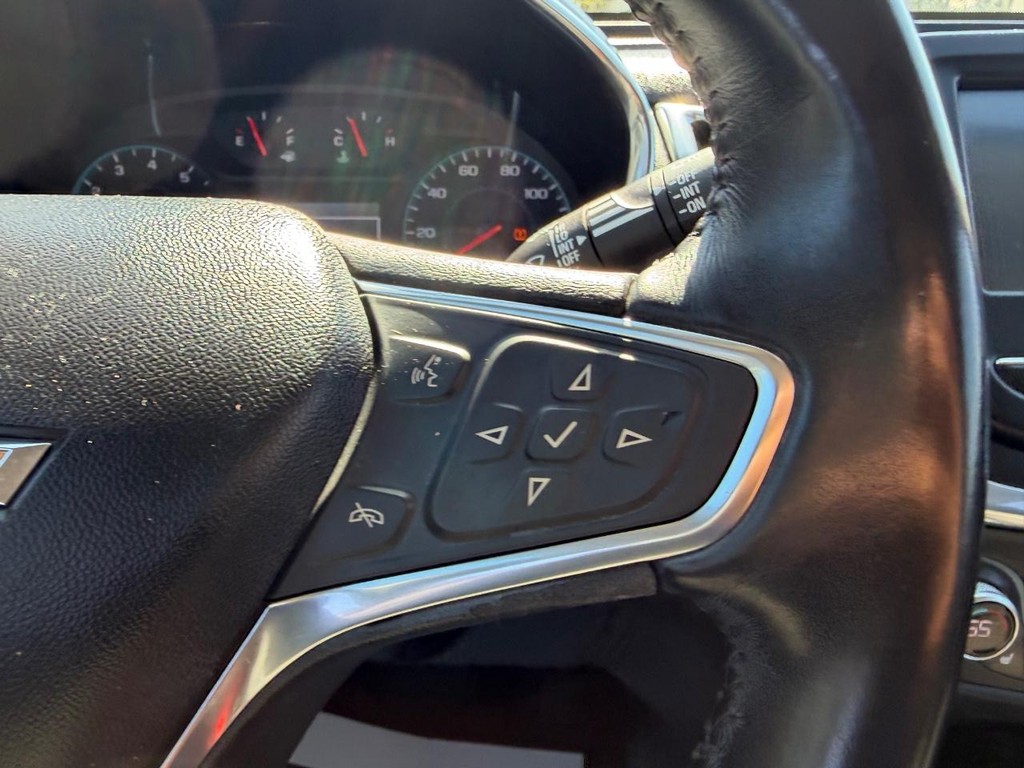 Chevrolet Equinox Vehicle Full-screen Gallery Image 12