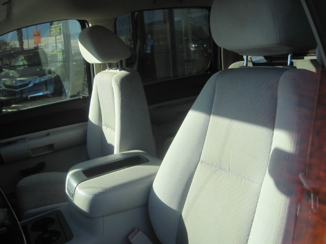 Chevrolet Silverado 1500 Vehicle Full-screen Gallery Image 05