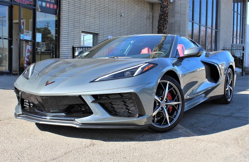 Chevrolet Corvette Vehicle Full-screen Gallery Image 01