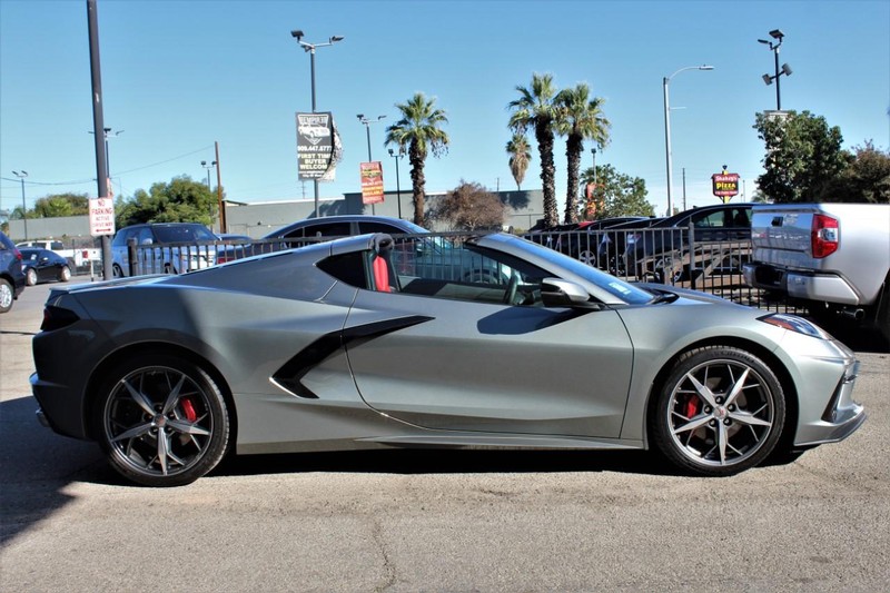 Chevrolet Corvette Vehicle Full-screen Gallery Image 08