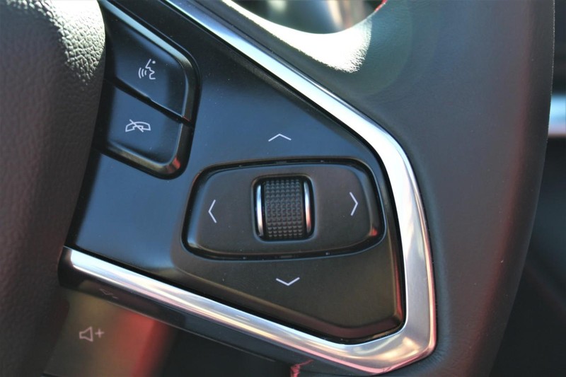 Chevrolet Corvette Vehicle Full-screen Gallery Image 16