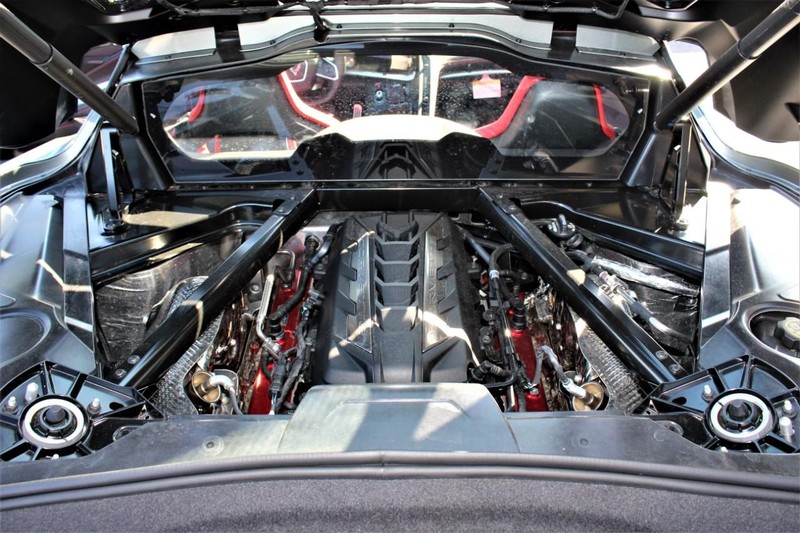 Chevrolet Corvette Vehicle Full-screen Gallery Image 22