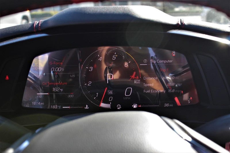 Chevrolet Corvette Vehicle Full-screen Gallery Image 26