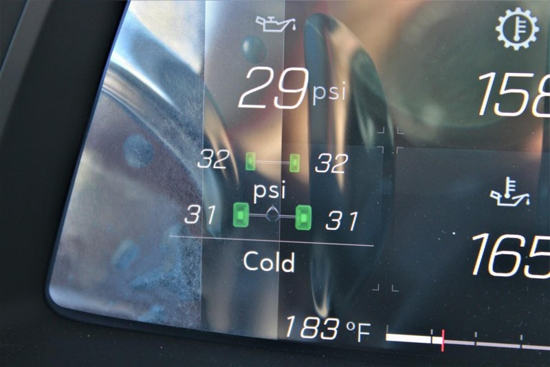 Chevrolet Corvette Vehicle Full-screen Gallery Image 28