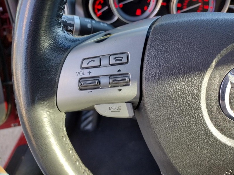 Mazda MAZDA6 Vehicle Full-screen Gallery Image 18