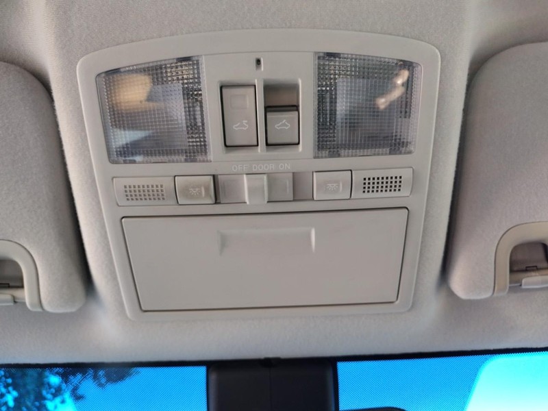 Mazda MAZDA6 Vehicle Full-screen Gallery Image 20