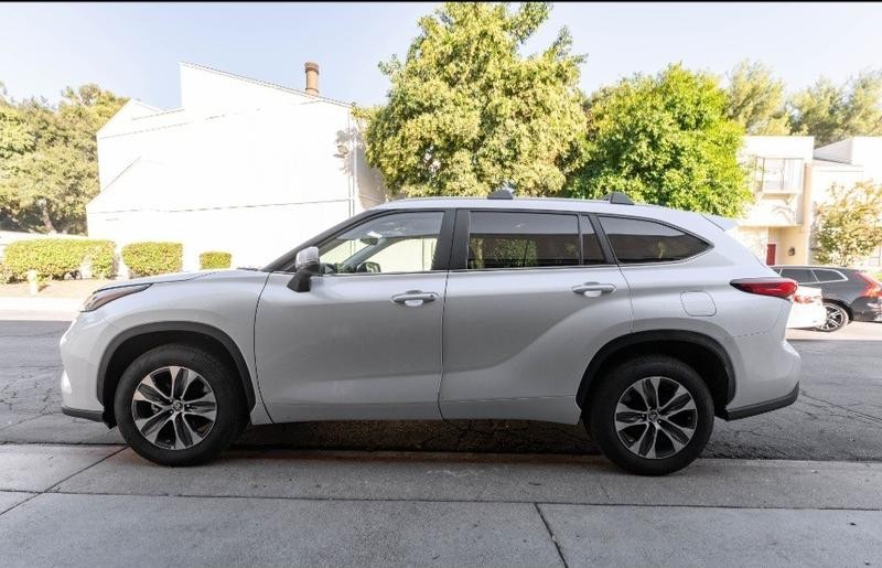  2023 TOYOTA Highlander XLE Hybrid FWD (Natl) for sale by Empire Motors in Montclair, CA