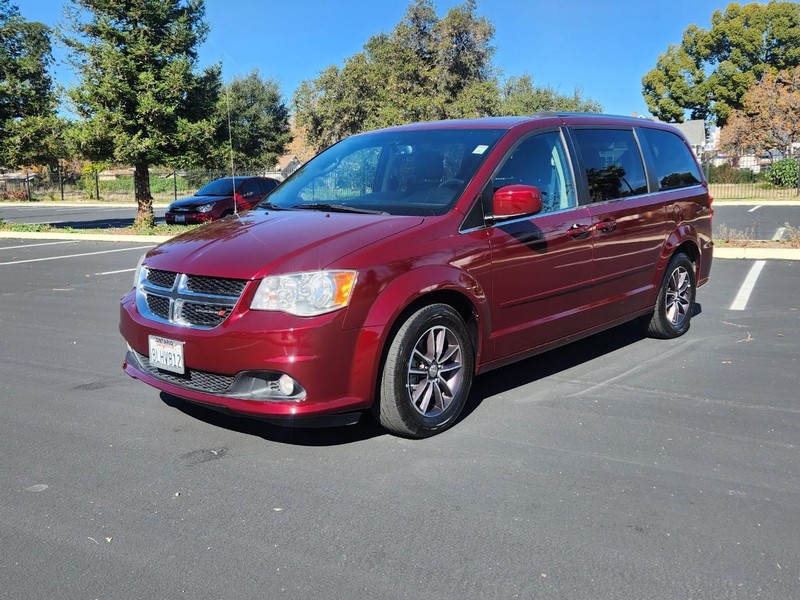 Dodge Grand Caravan Vehicle Full-screen Gallery Image 10