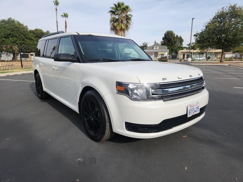 Ford Flex Vehicle Full-screen Gallery Image 07