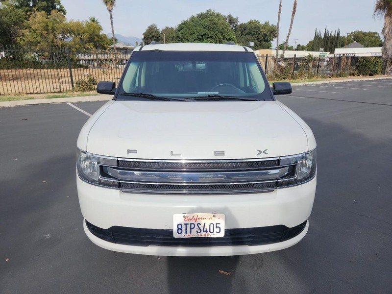 Ford Flex Vehicle Full-screen Gallery Image 08