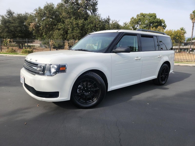 Ford Flex Vehicle Full-screen Gallery Image 20