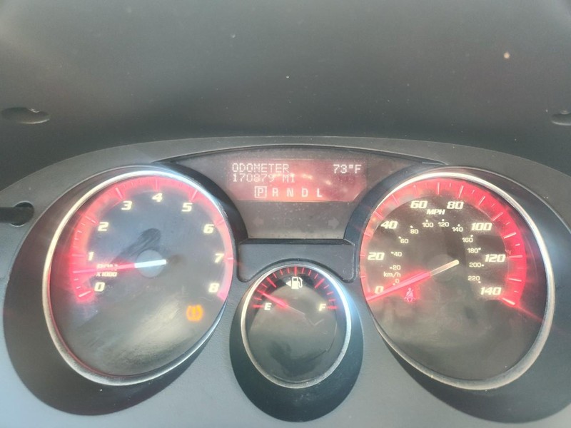 GMC Acadia Vehicle Full-screen Gallery Image 10