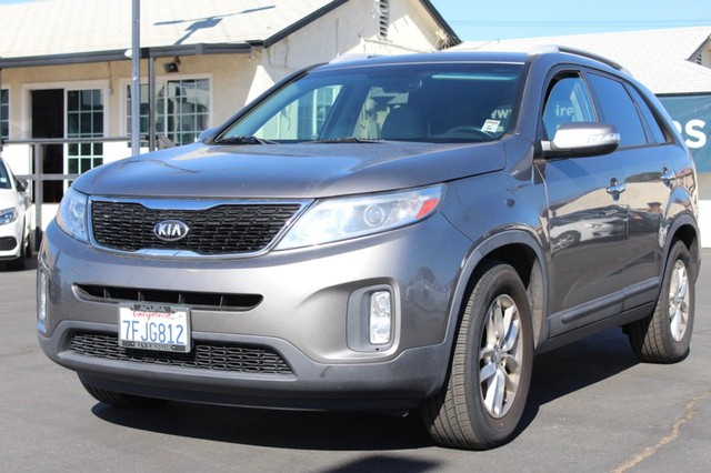 2015 Kia Sorento LX at Empire Motors in Ontario CA