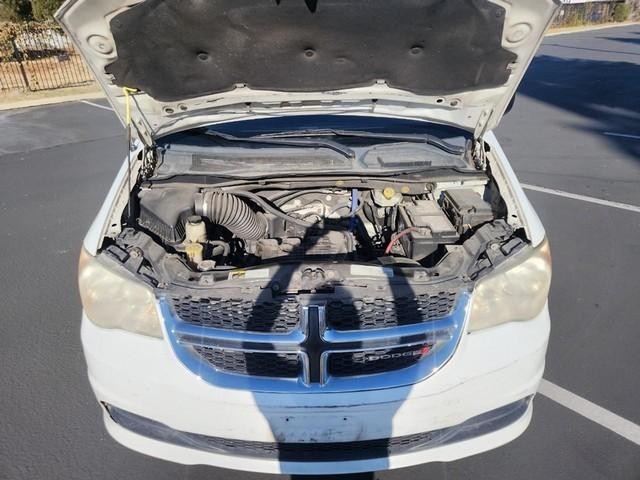 Dodge Grand Caravan Vehicle Full-screen Gallery Image 14